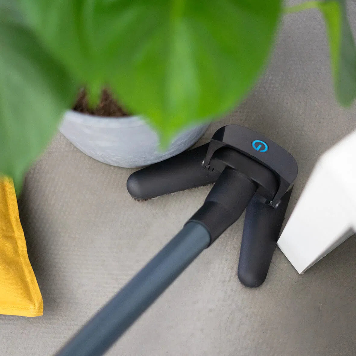 Brosse d'aspirateur universelle flexible